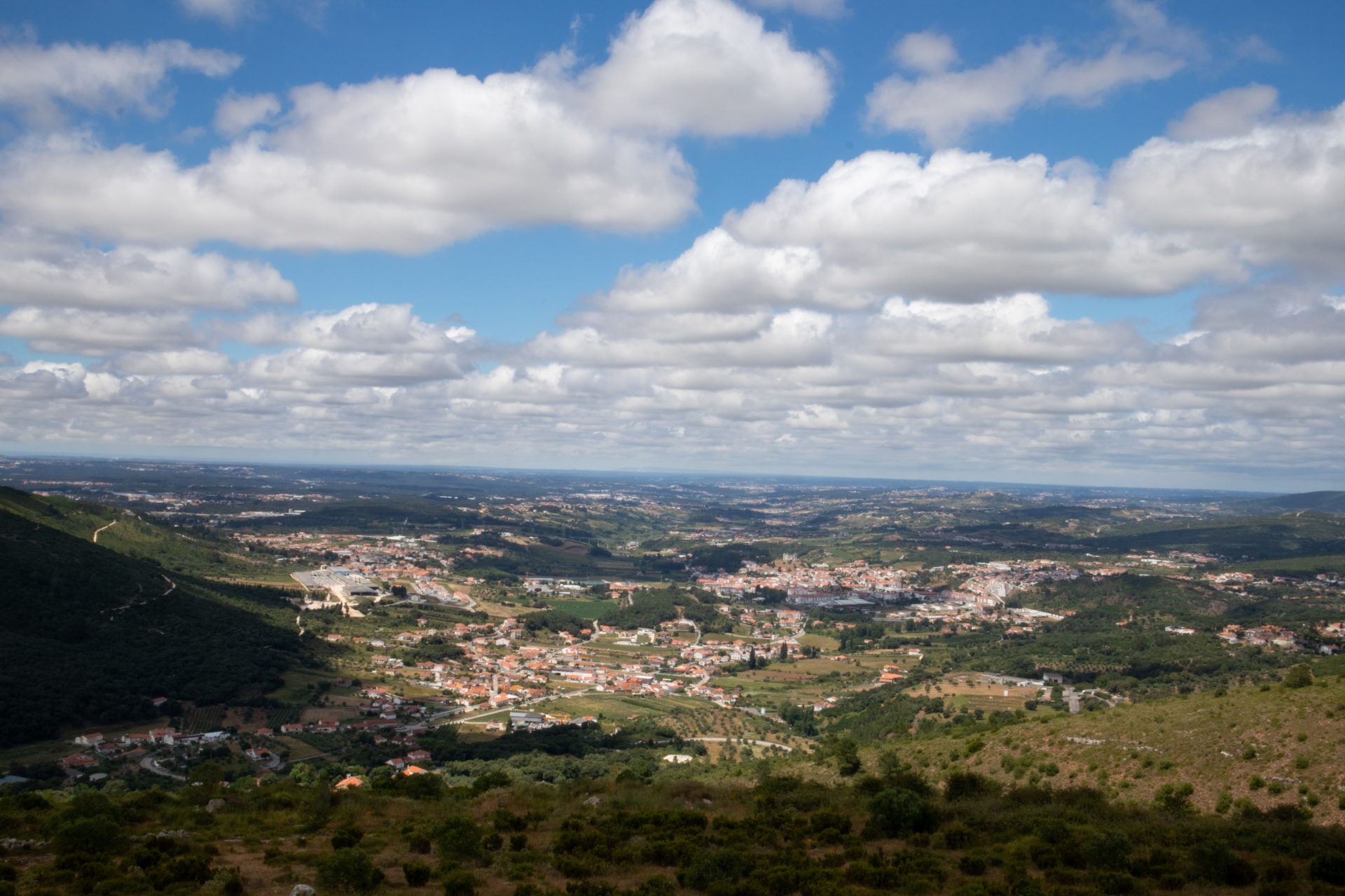 Conhecer o Parque Natural da Serra de Aire e Candeeiros BOLEIAS DA MARTA WWW.BOLEIASDAMARTA.PT Conhecer o Parque Natural da Serra de Aire e Candeeiros BOLEIAS DA MARTA WWW.BOLEIASDAMARTA.PT